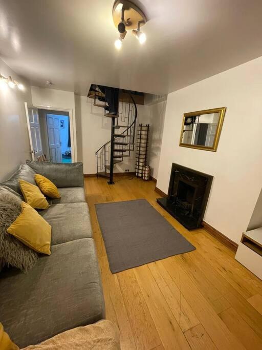 3 Double Bedroomed Flat, Acton. London, Uk Exterior photo